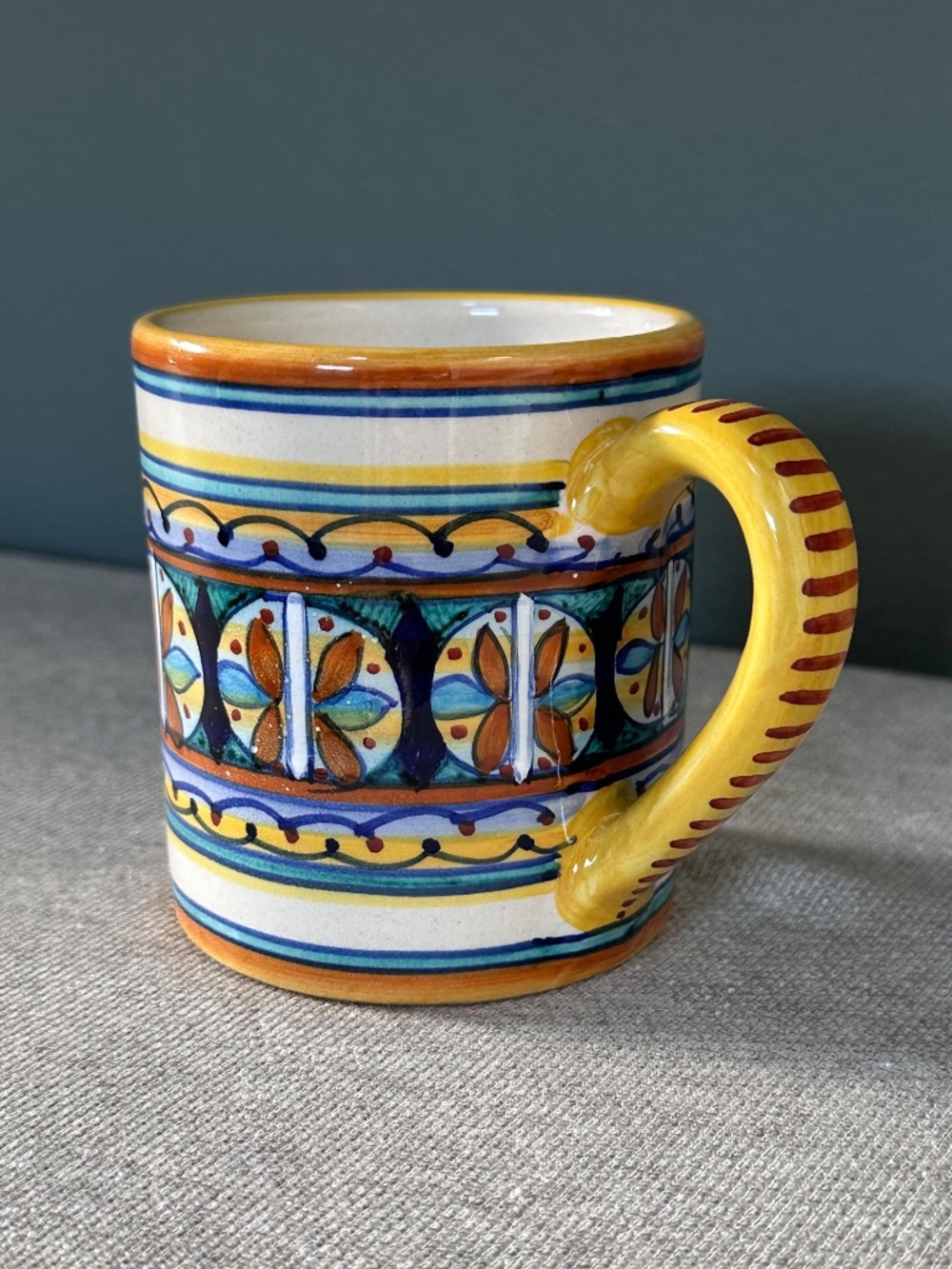Italian Deruta Ceramic Mug - Picture 6 of 7